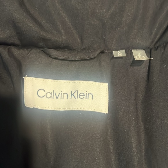 Calvin Klein size large 7°F warmth factor.. 🥶 - Picture 6 of 8